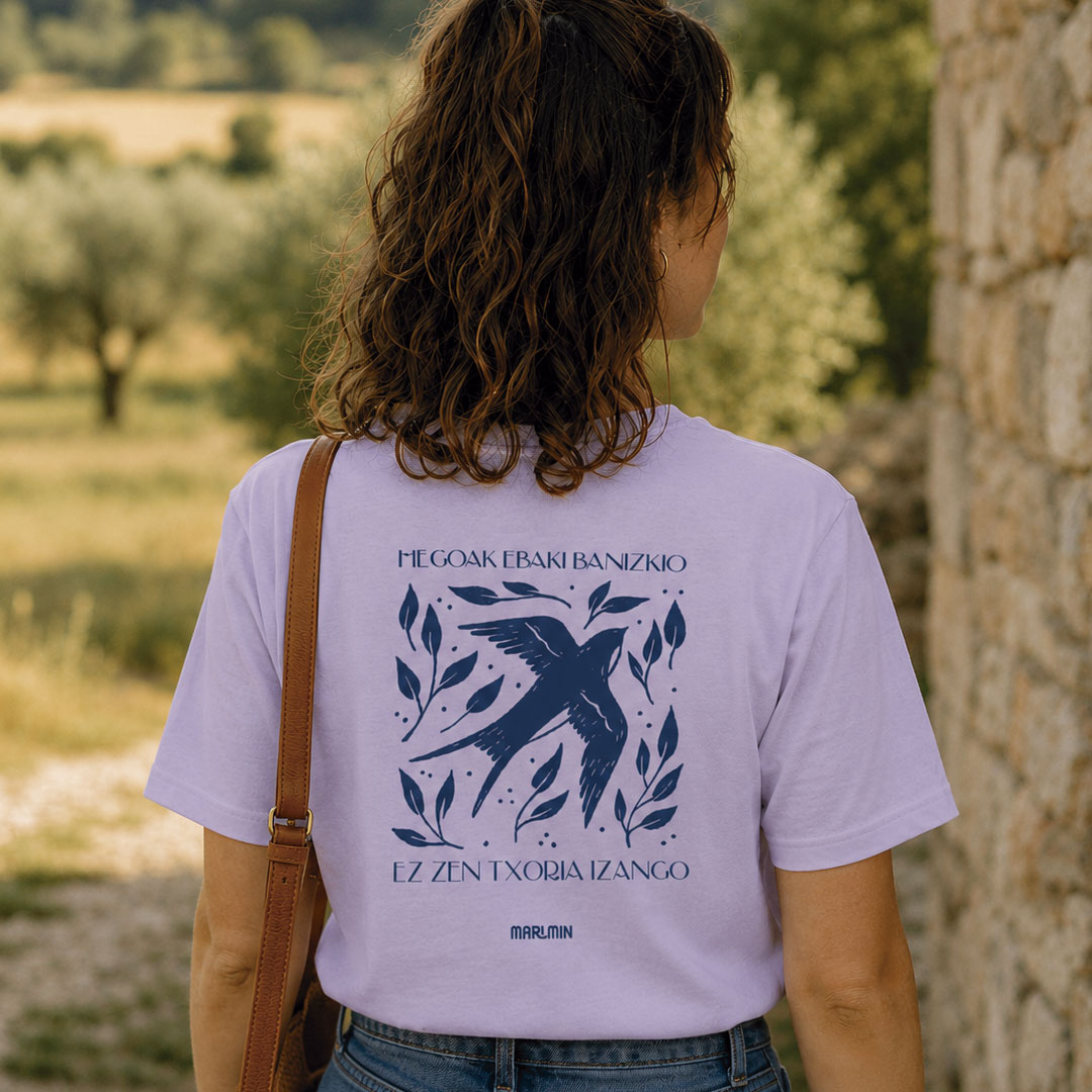 Camiseta de mujer “Hegoak ebaki banizkio” - Imagen 3